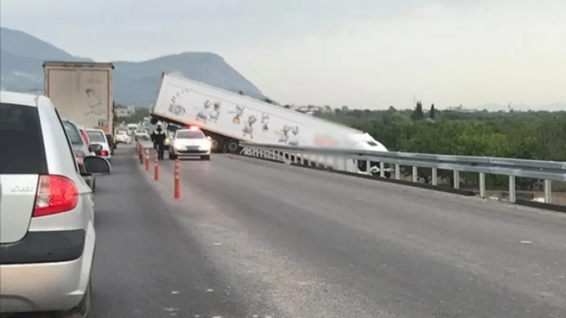 Turgutlu'da Akıl Almaz Kaza!