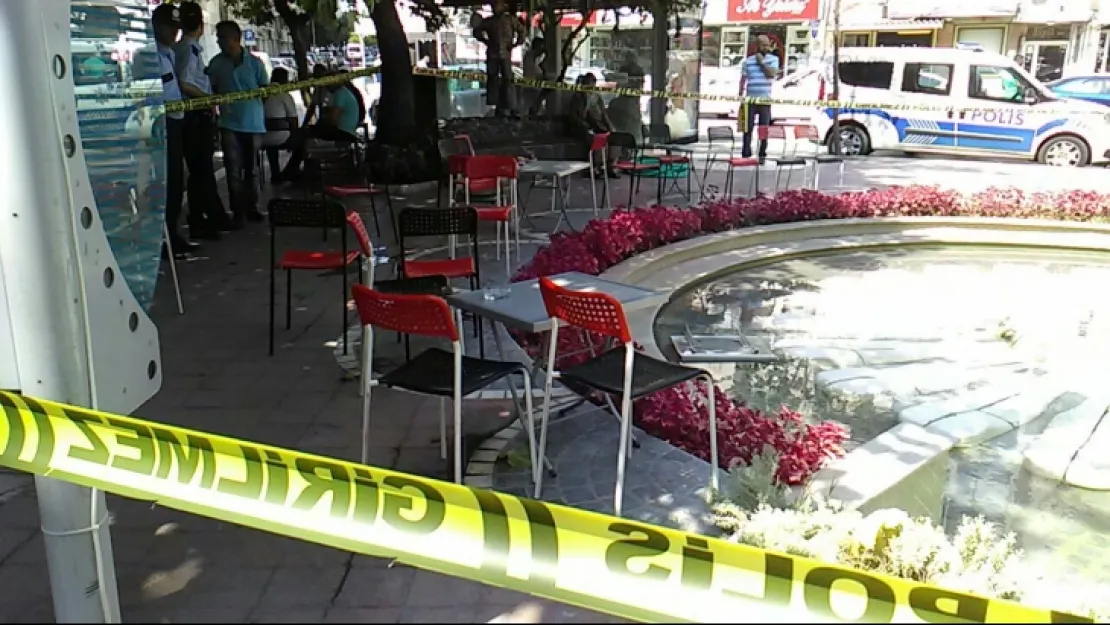 ÇAY BAHÇESİNDE SİLAHLI KAVGA! 1 YARALI