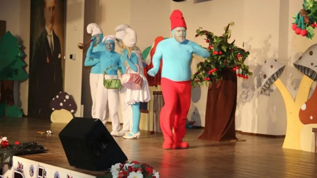 Minikler Şirinleri Çok Sevdi