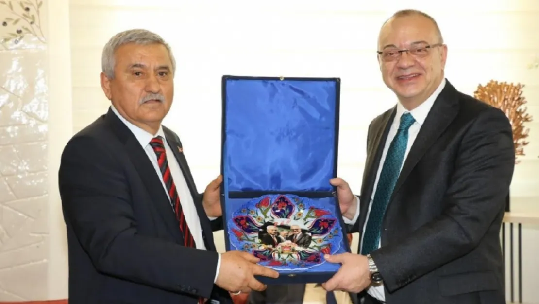 Akhisarlı Oda Başkanlarından Başkan Ergün'e Ziyaret