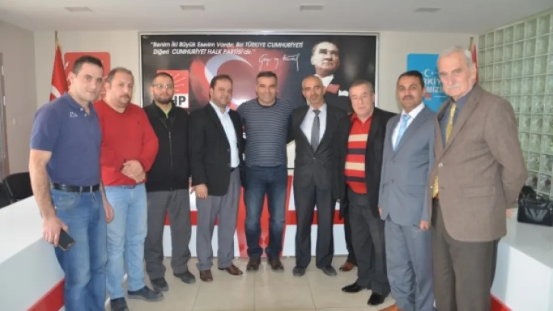 CHP'YE DİN GÖREVLİLERİNDEN ZİYARET