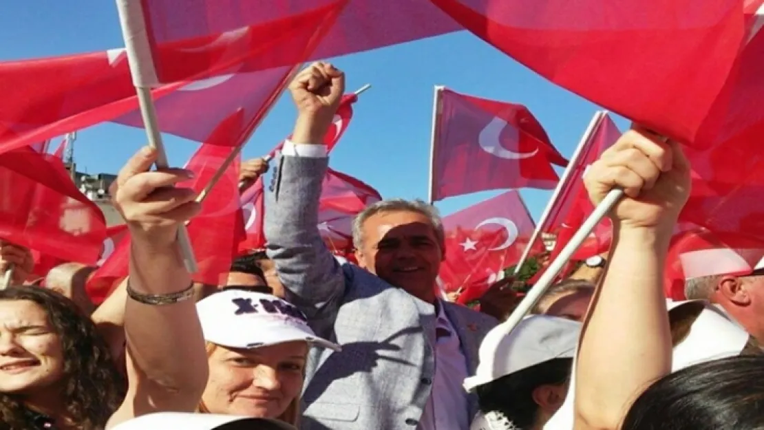 Başkan Çilel,'Bereketli hasatlar, umut dolu bir gelecek diliyorum'