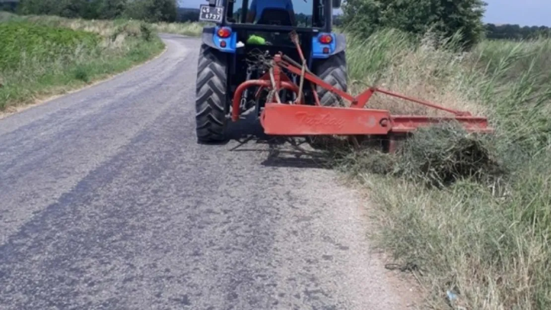 Sürücüler İçin Yol Kenarları Temizlenir