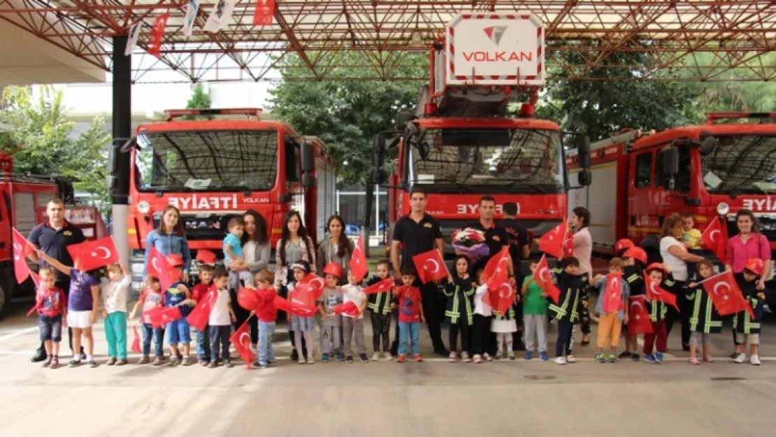 Manisa İtfaiyesi Binlerce Öğrenciyi Ağırladı