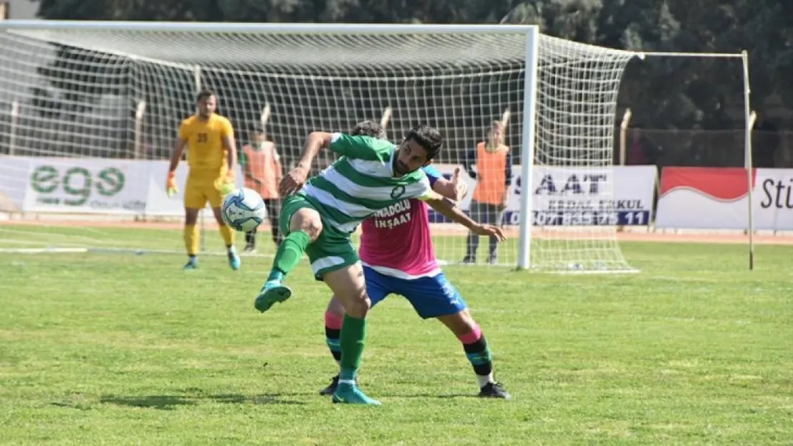 SALİHLİ BELEDİYESPOR, BAL YOLUNDA AVANTAJ KAYBETTİ 2-2