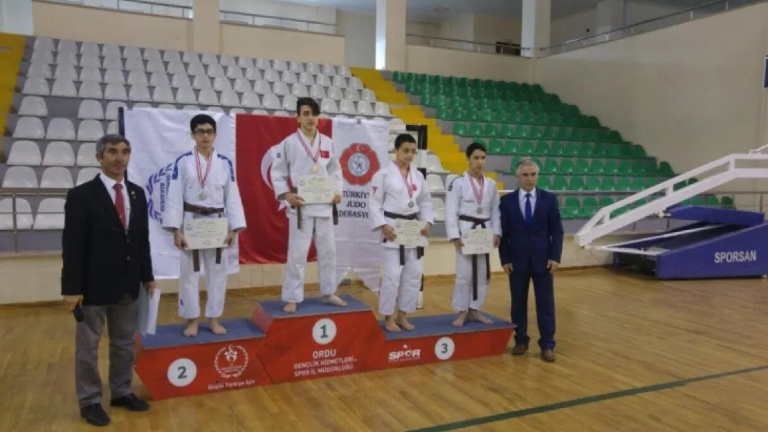 JUDOCULAR ÜNYE'DEN BAŞARIYLA DÖNDÜ