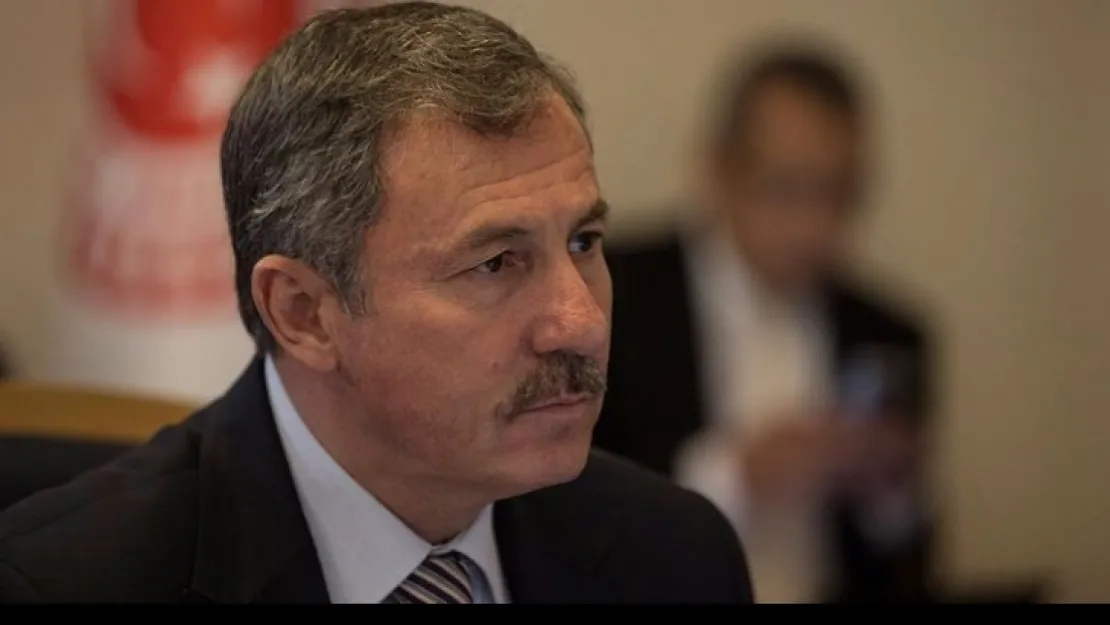 Özdağ,'Yerli araba ve cep telefonu üretmeliyiz'