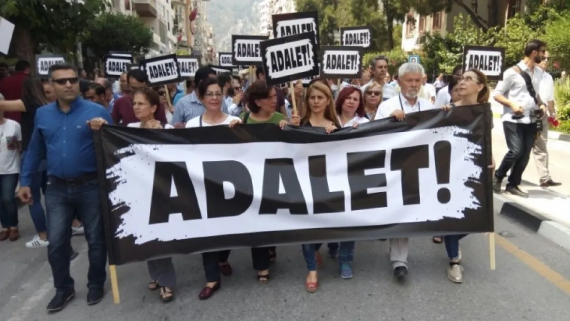 CHP TÜM TÜRKİYE'DE EYLEM BAŞLATTI MANİSA'DA EYLEME DESTEK VERDİ