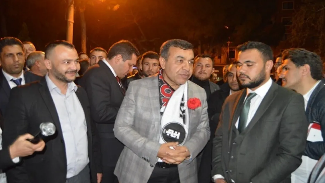 Selvilitepe Mahallesi Serhat Orhan'ı coşkuyla kucakladı