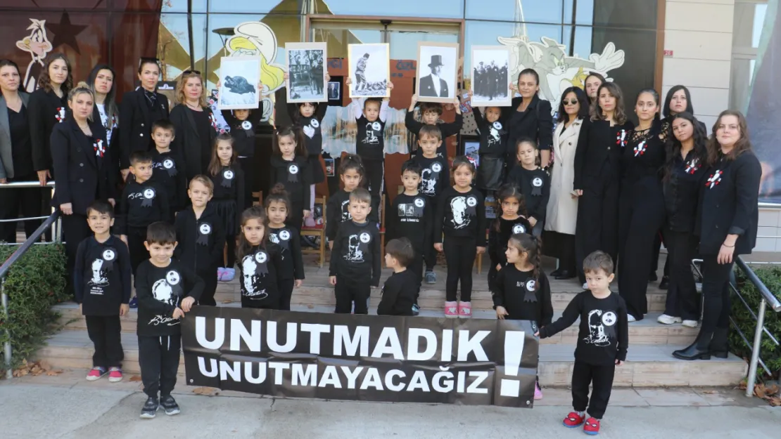 Minikler'den Anlamlı 10 Kasım Atatürk'ü Anma Töreni