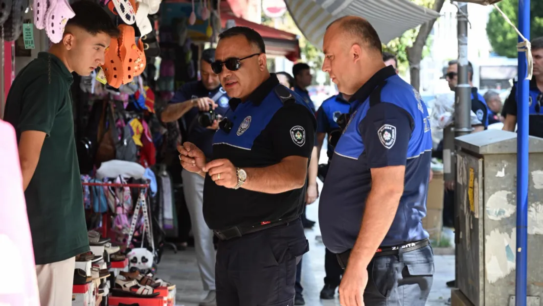 Salihli'de Kaldırım İşgali Denetimi Yapıldı
