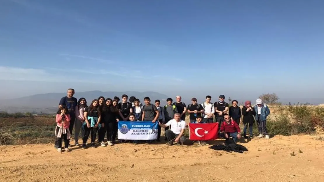 TURBELDAK'dan 10 Kasım ATA'yı Anma Yürüyüşü