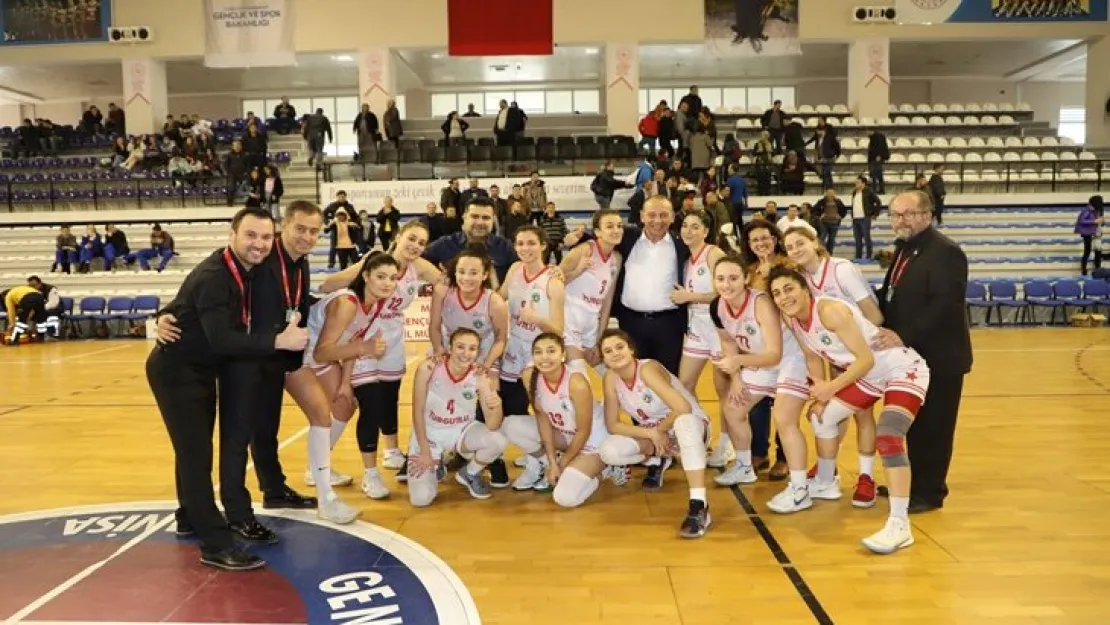 Turgutlu Belediye Farklı Kazandı: 65-48