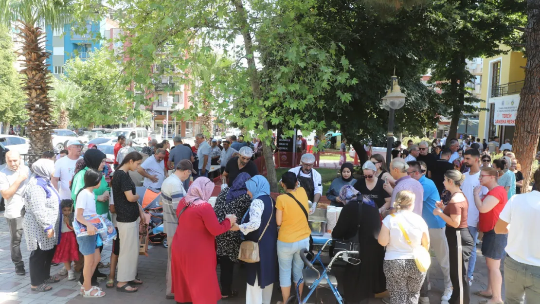 Turgutlu Belediyesi Aşure Hayrını Gerçekleştirdi