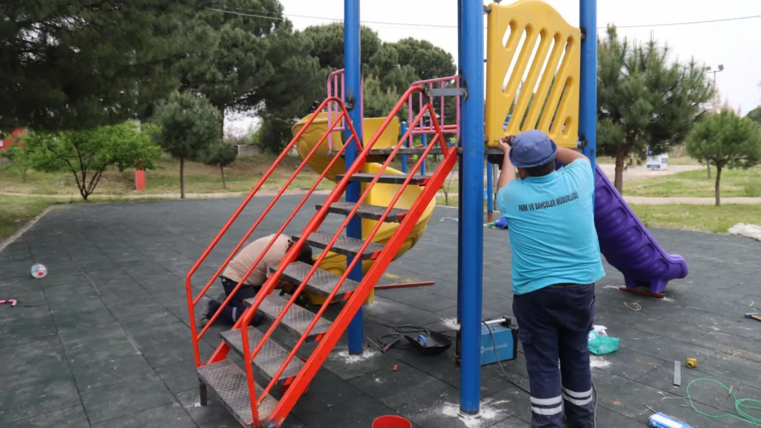 Turgutlu Belediyesi Park ve Bahçeler Müdürlüğünden Kente Estetik Dokunuş