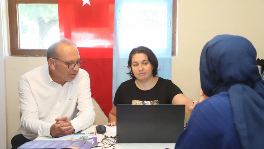 Turgutlu Belediyesi, Üniversite Tercih Merkezi ile Gençlerin Yanında Olacak