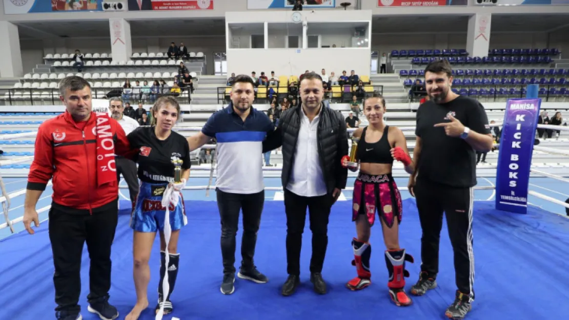 Turgutlu Belediyesinin Katkılarıyla Amatör Kick Boks Galası Düzenlendi