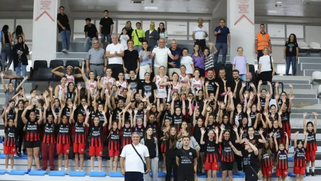 Turgutlu Belediyespor Kadın Basketbol Takımı 2'de 2 Yaptı