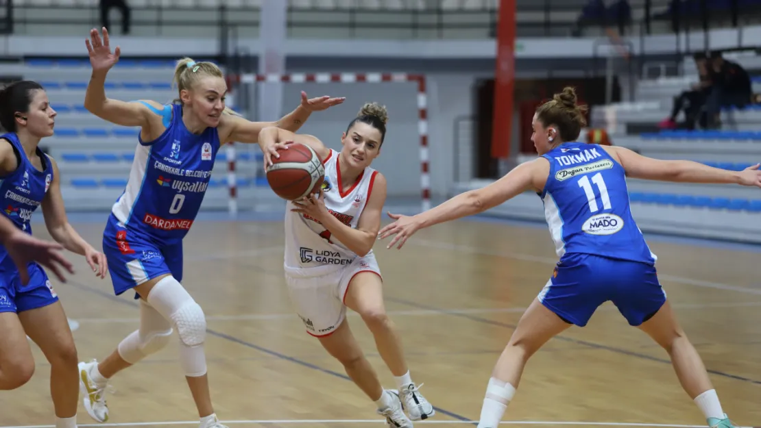 Turgutlu Belediyespor Kadın Basketbol Takımı Adana Deplasmanında