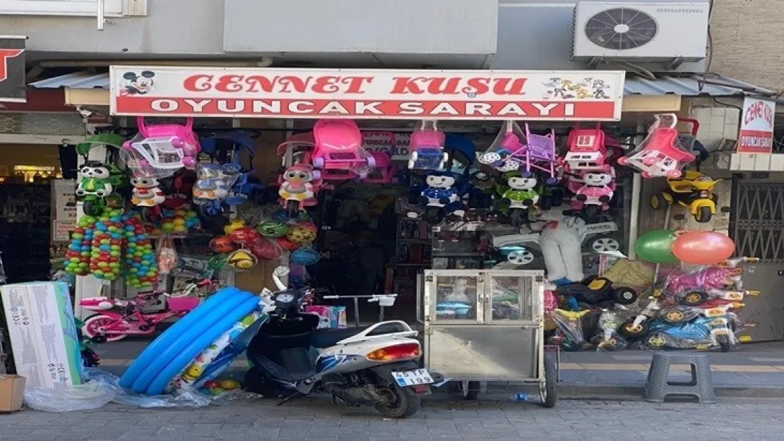 Turgutlu Cennet Kuşu Oyuncak Sarayı çocukların uğrak noktası