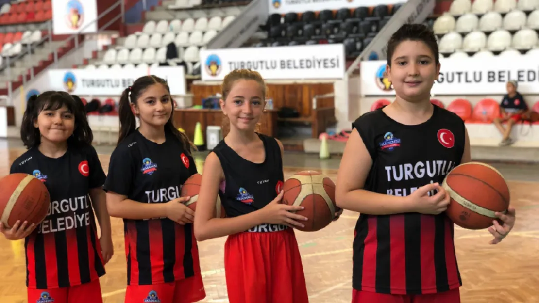 Turgutlu'da Çocuklar Sporla Büyüyor