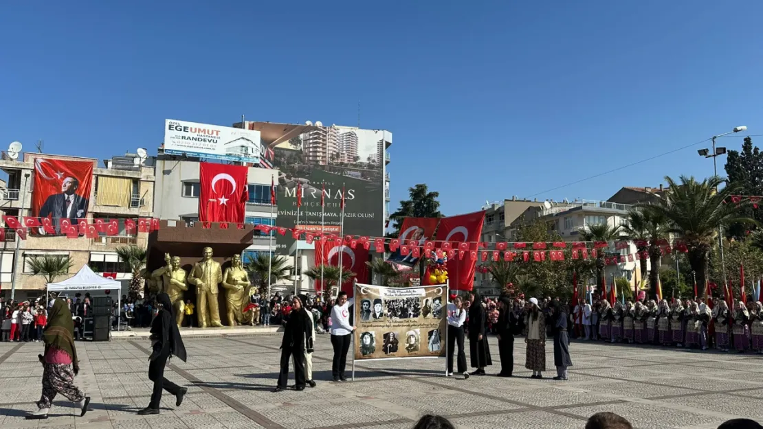 Turgutlu'da Cumhuriyet Bayramı Coşkuyla Kutlandı