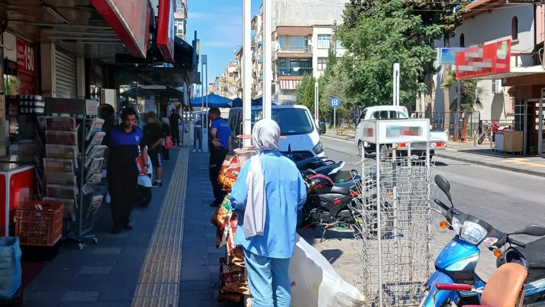 Turgutlu'da Zabıta Ekiplerinden Kaldırım ve Yol İşgali Denetimi