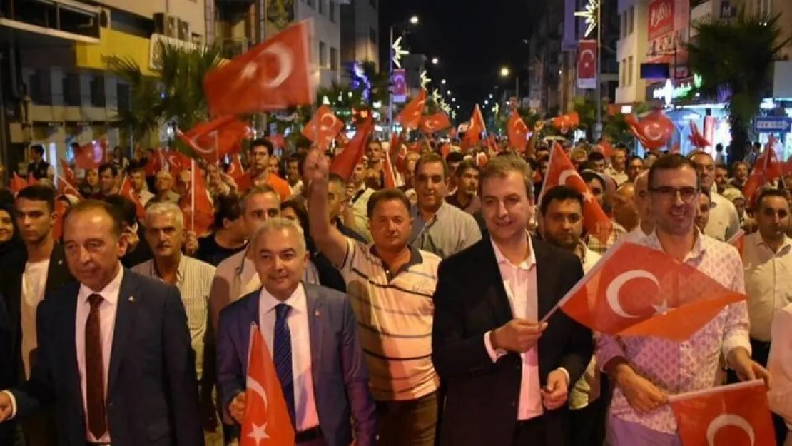 Turgutlu'da 15 Temmuz korteji yapıldı, Ardından selalar okundu