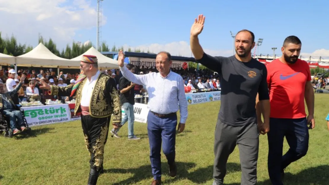 Türkiye'nin Ünlü Başpehlivanları Turgutlu Er Meydanı'nda Kol Bağlayacak