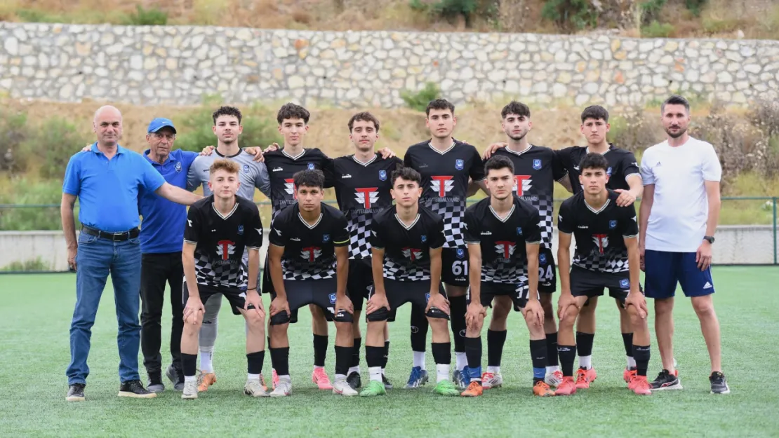 Yunusemre'nin U17'leri Namağlup İl Şampiyonu