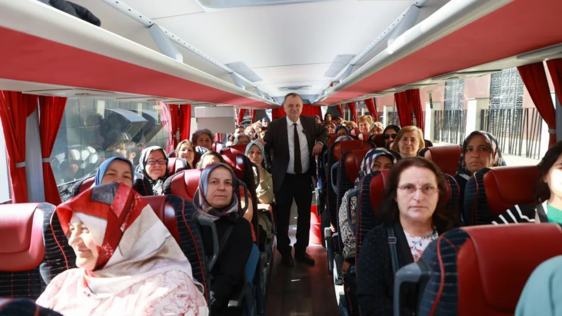 Yunusemreli Kadınlar İzmir'i Gezecek