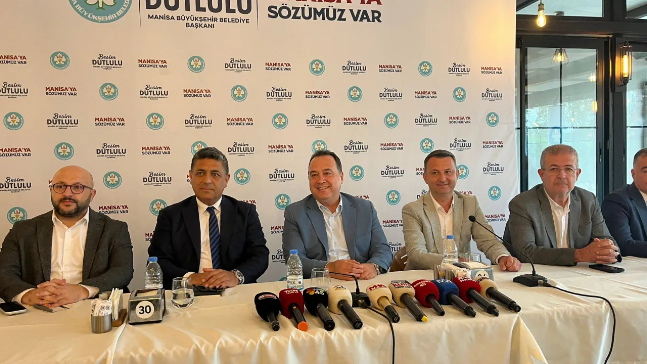 Başkan Dutlulu Akhisar'da Basınla Buluştu: Turgutlu'nun Sorunlarını Haber Kasaba Gündeme Taşıdı