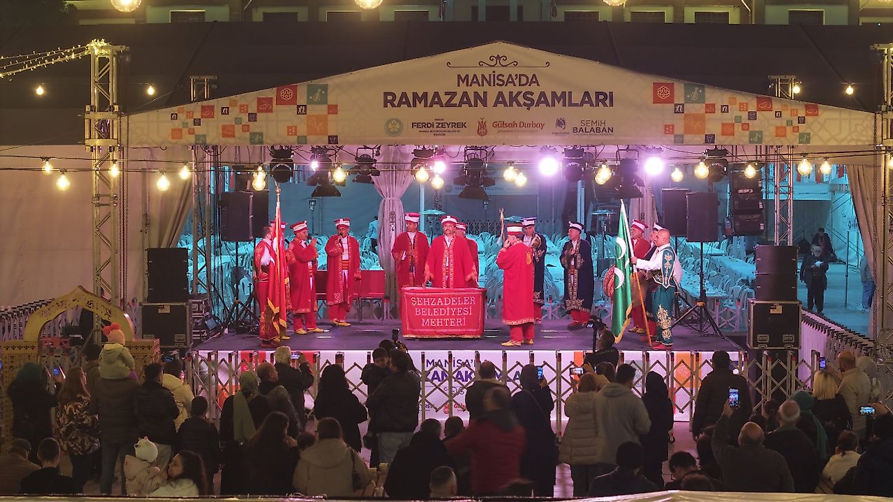 Manisa Büyükşehir Belediyesi 160 Bin Kişilik Bereket Sofrası Kuracak