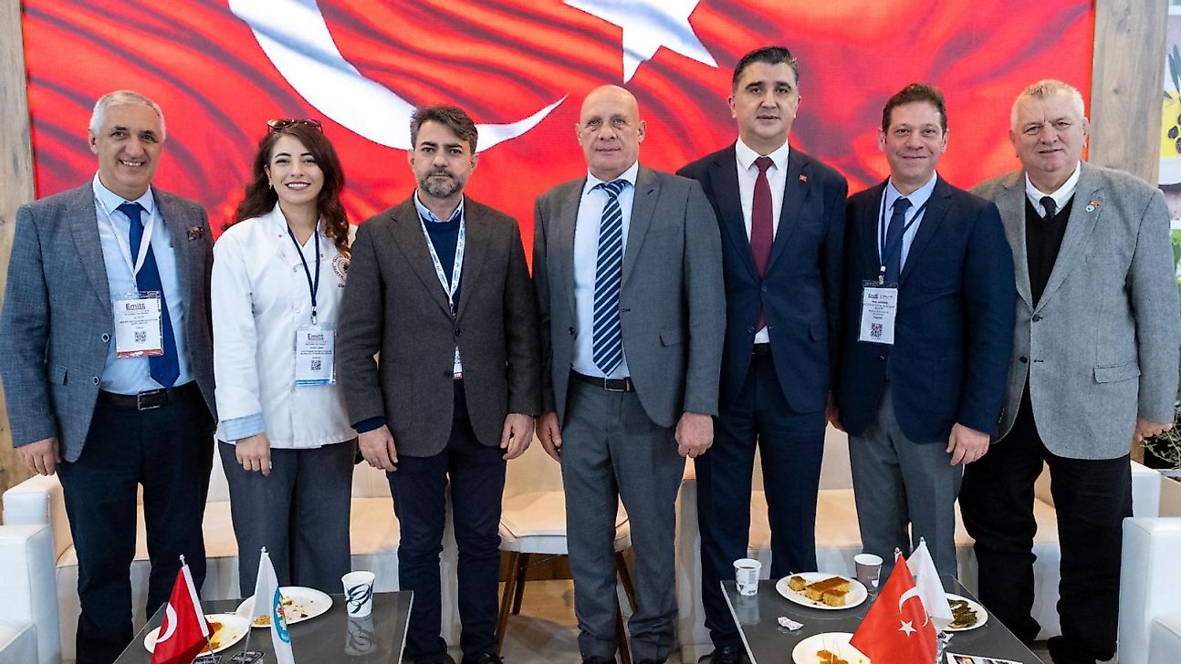 Turgutlu Belediyesi Kadın Basketbol Takımı, deplasmanda İstanbul Gençlik Spor Kulübü'nü 62-69 mağlup etmeyi başardı.