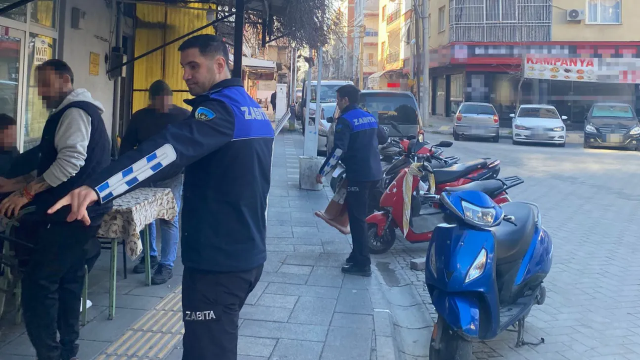 Turgutlu Zabıtası Kaldırım İşgallerine Karşı Denetimlerine Devam Ediyor