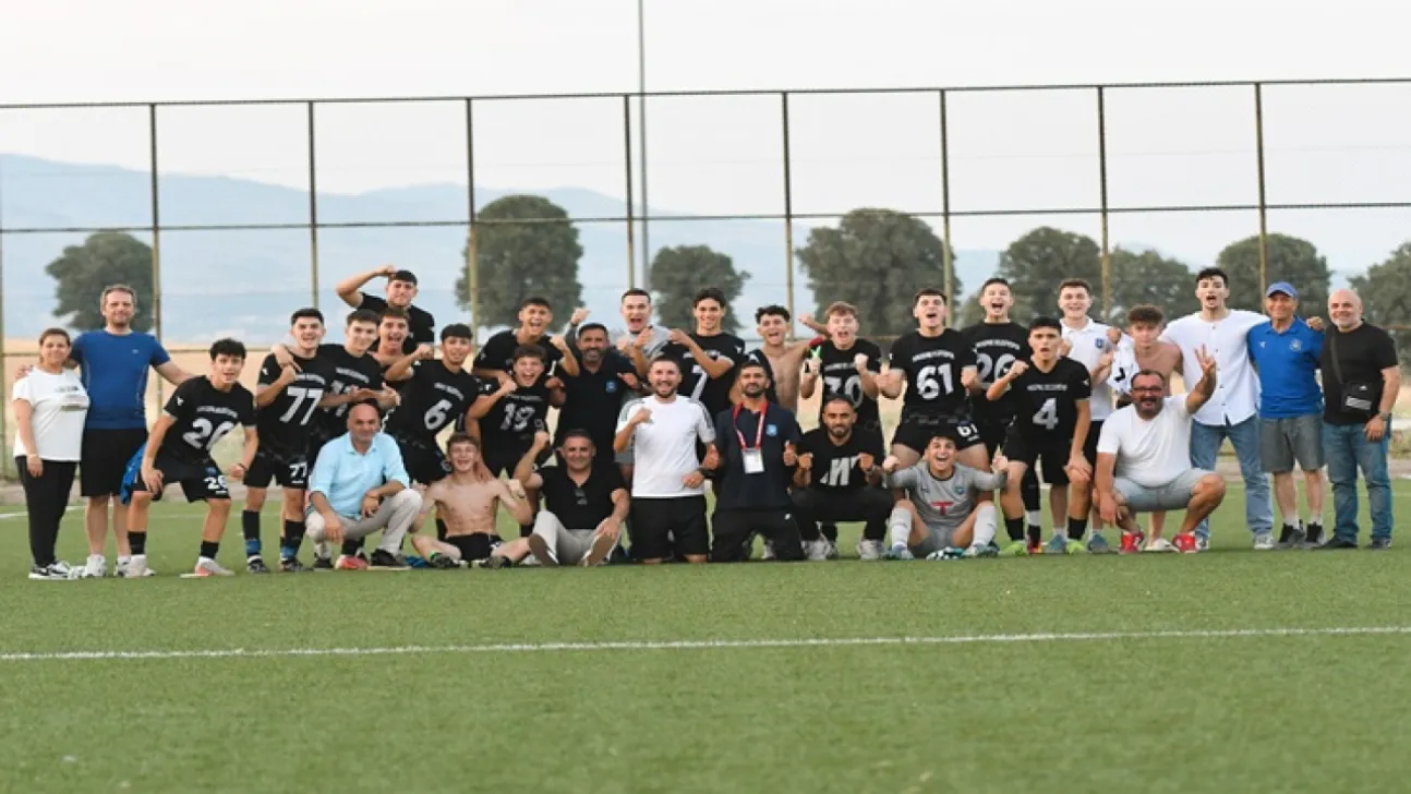 Yunusemre'nin U17'leri Türkiye Şampiyonası'nda İlk 4'e Kaldı