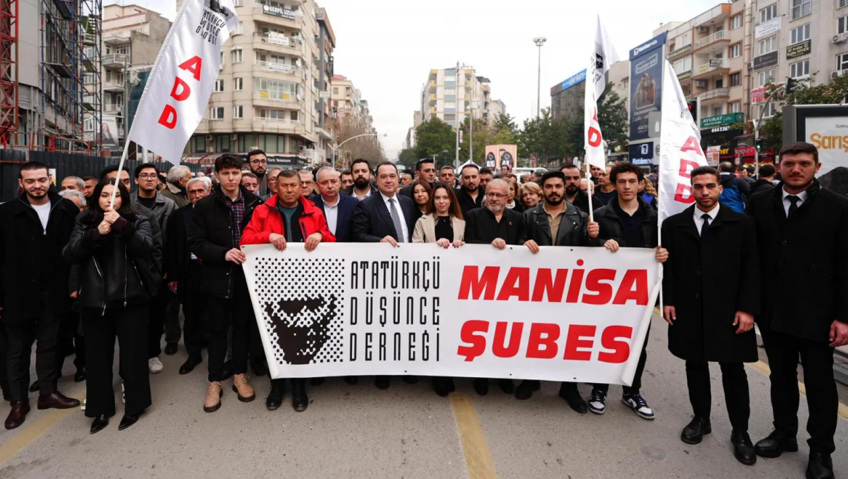 Gazeteciliğin Keskin Kalemi Uğur Mumcu Manisa'da Anıldı