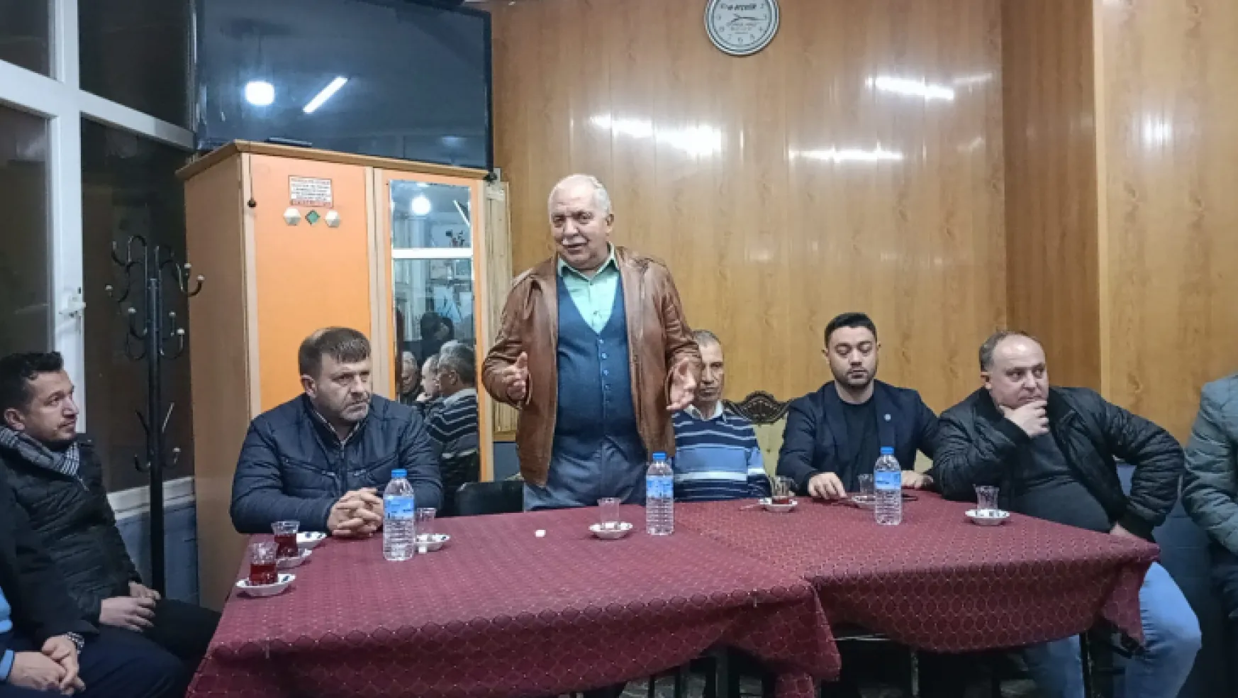 Ahmet Orhan, Ben Prof'da tanımam Efsane'de tanımam! (Videolu Haber)
