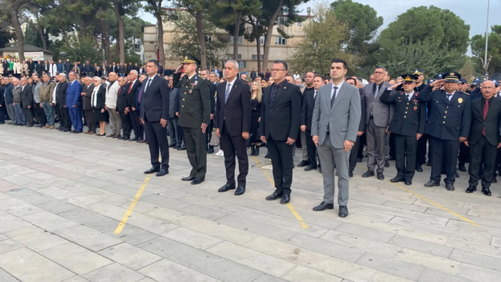 Atatürk'ü Anma Töreni Yapıldı