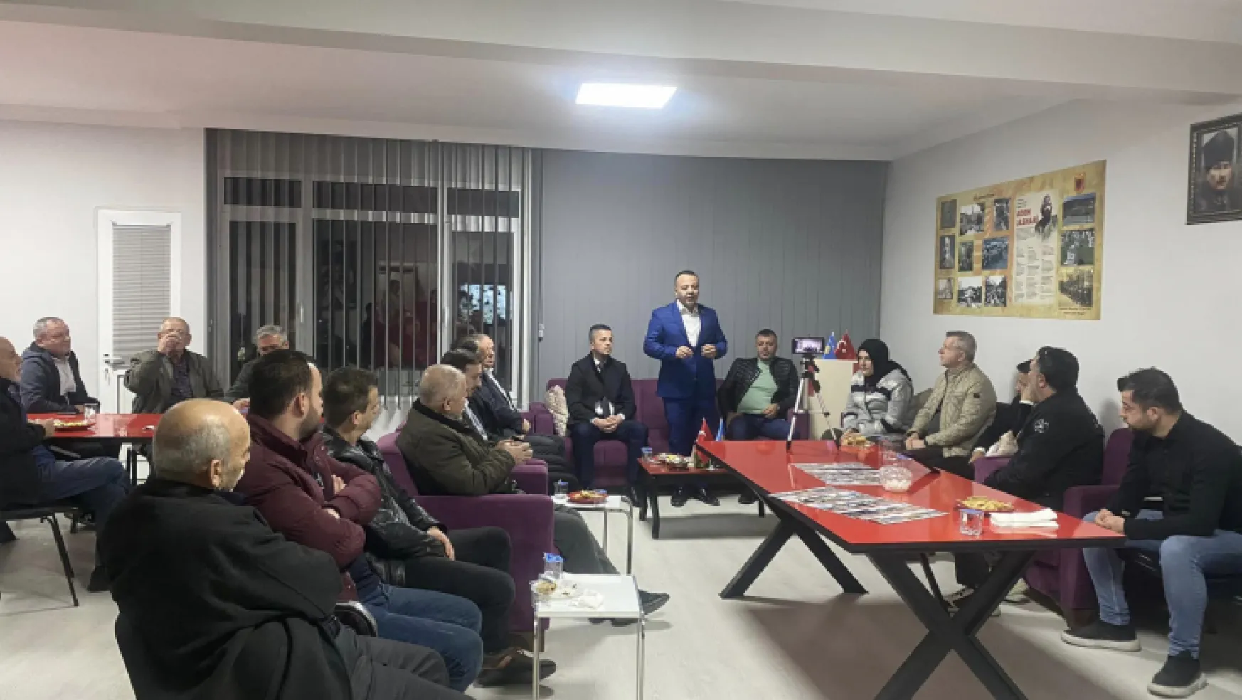 Başkan Adayı Yıldıray Karataş, Arnavutlar Derneği'ni ziyaret etti