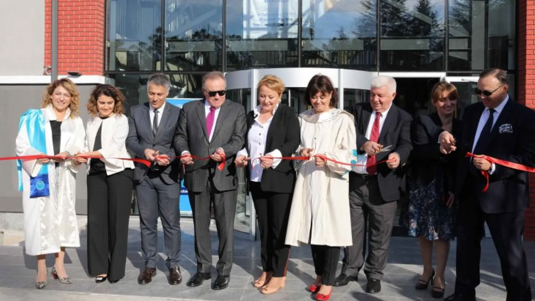 BAU International University Batumi'nin yeni hizmet binası açıldı