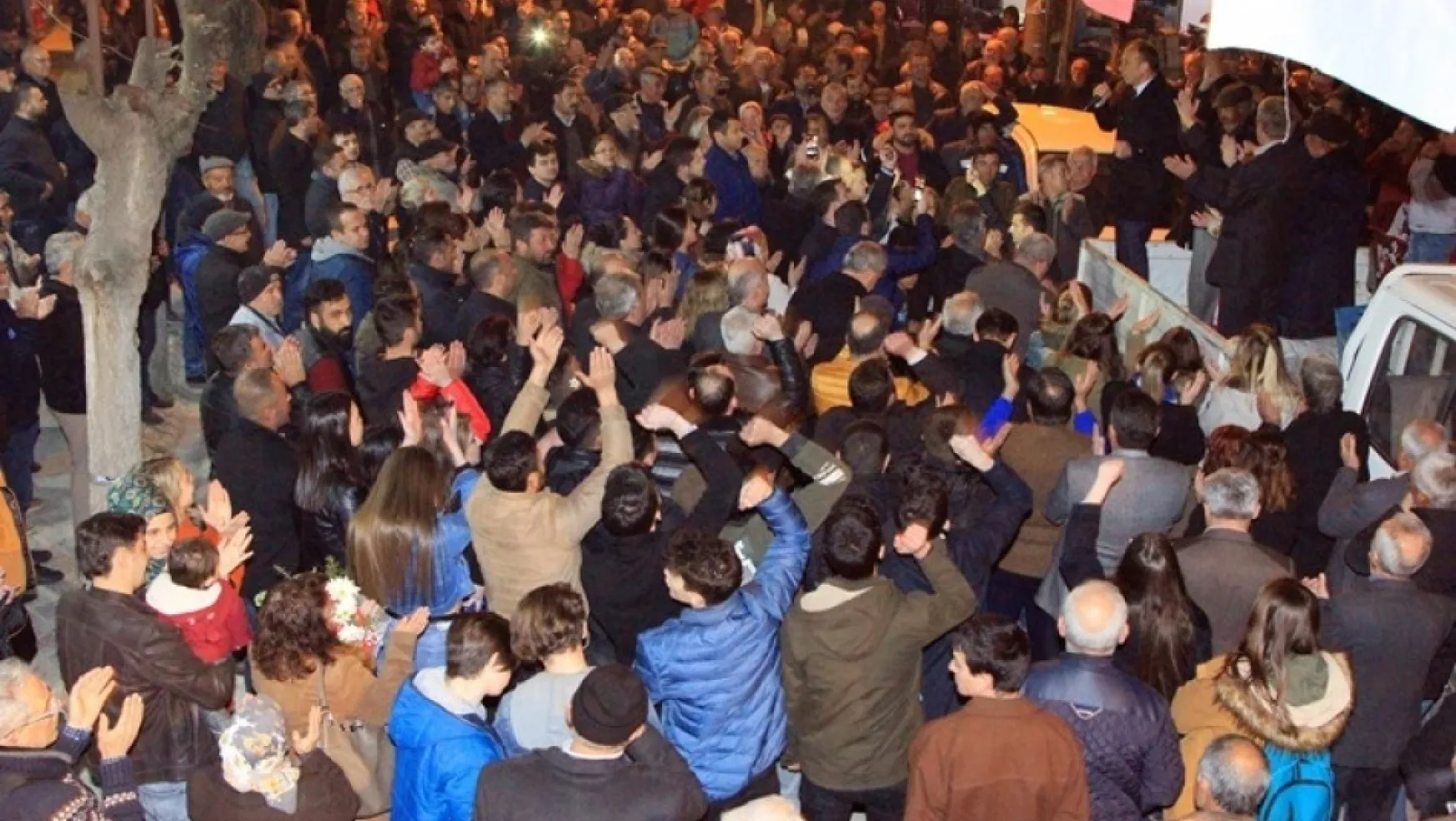 Çetin Akın Subaşı ve Kırmahalle'de Gövde Gösteri Yaptı