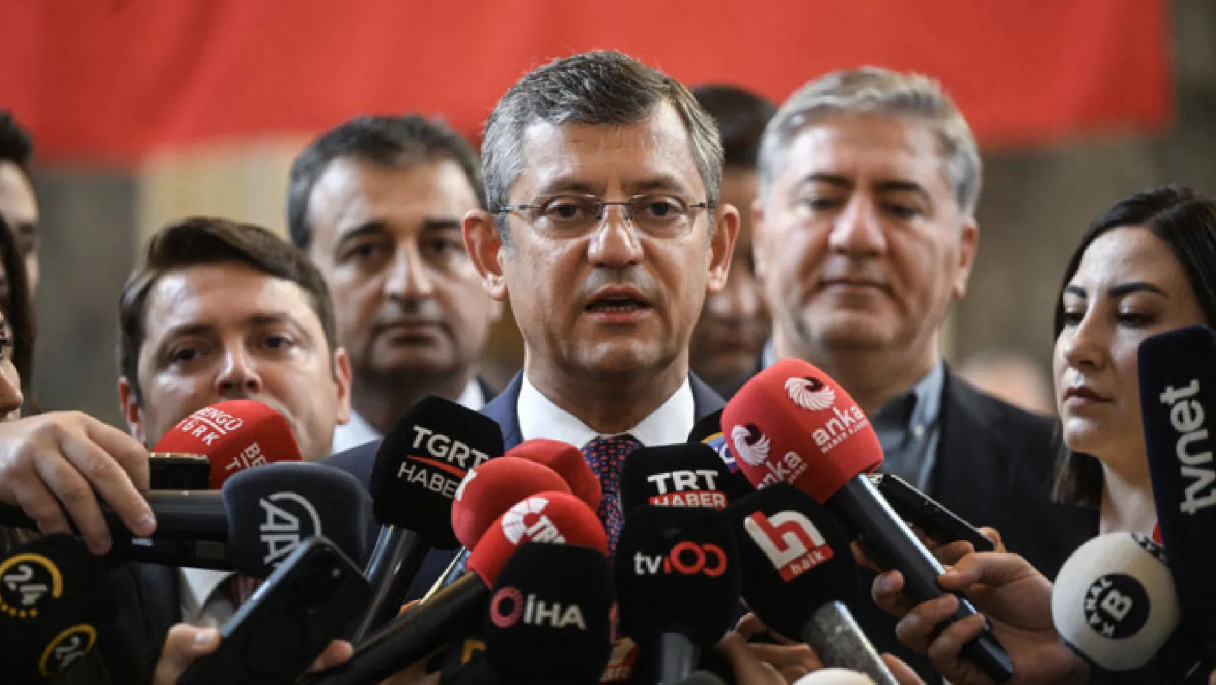CHP Genel Başkan Adayı Özgür Özel Kılıçdaroğlu'nu eleştirdi