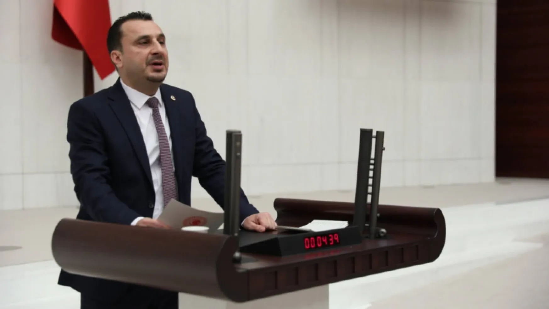 CHP'li Başevirgen'den Sert Tepki 'Saraydan Görünüyor Mu? Geçim Derdi Can Alıyor!'