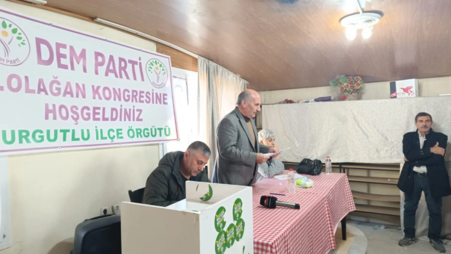 Dem Parti Turgutlu kongresi, büyük bir katılımla ve coşkuyla gerçekleşti (Videolu Haber)