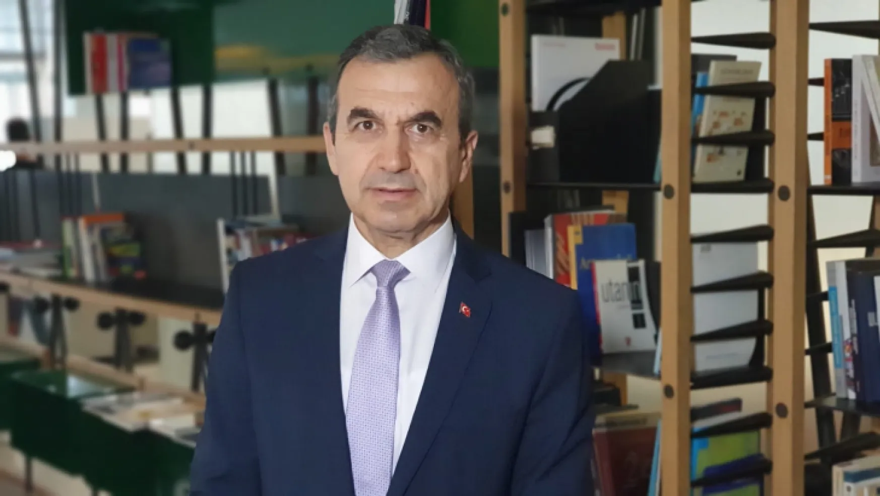 Dr. Naim Babüroğlu Turgutlu'da Atatürk'ü ve Cumhuriyeti Anlatacak