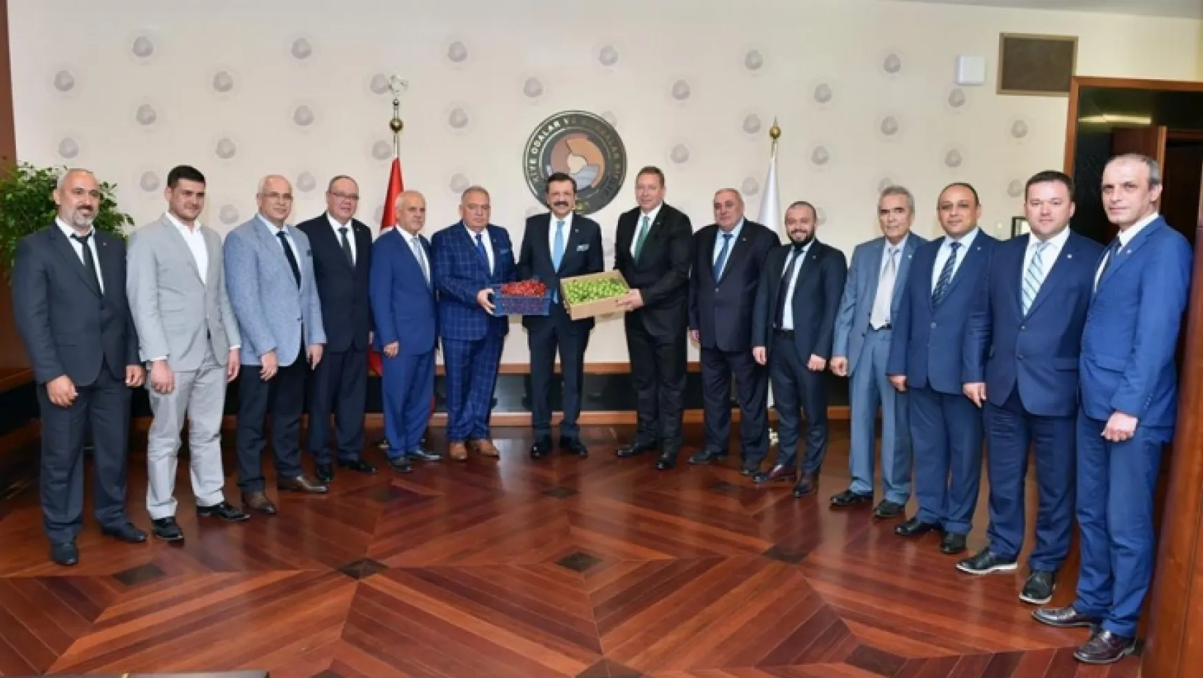 Turgutlutso Tutso'dan TOBB Başkanı Hisarcıklıoğlu'nu ziyaret