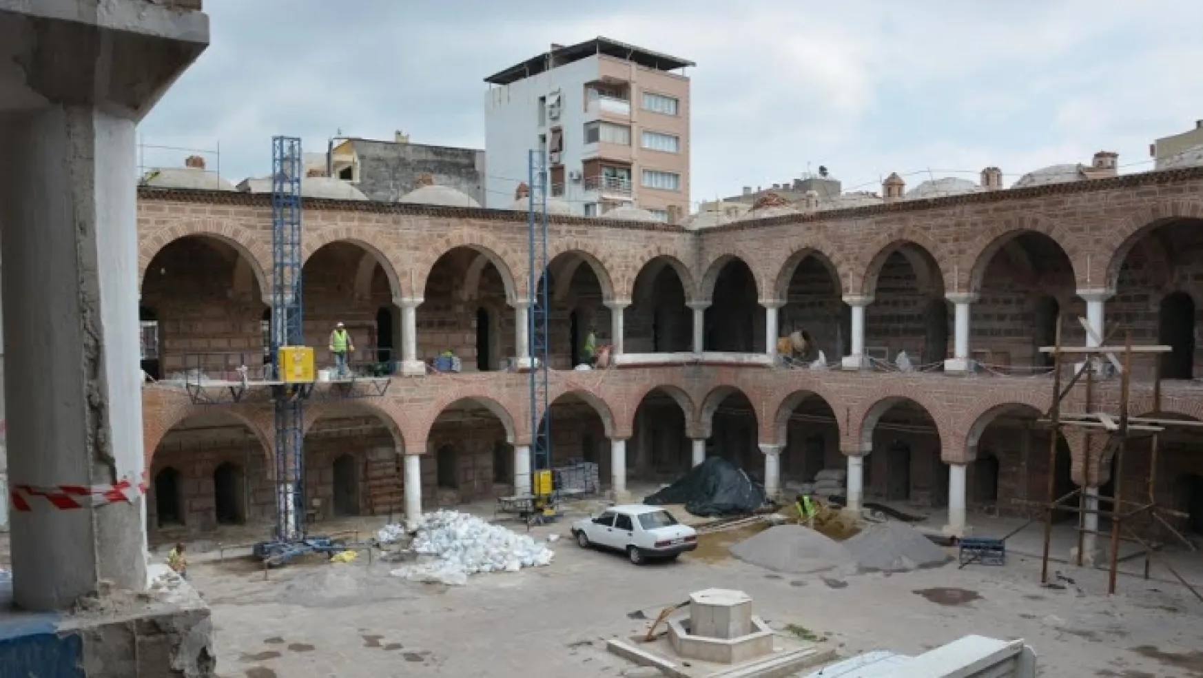 FETÖ' nün elinden alınan Tarihi bina'da restorasyon