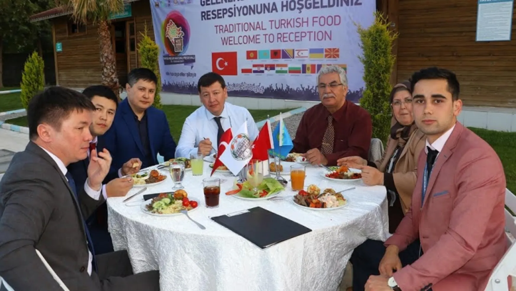 Yabancı Konuklar İle Türk Yemekleri Gecesi