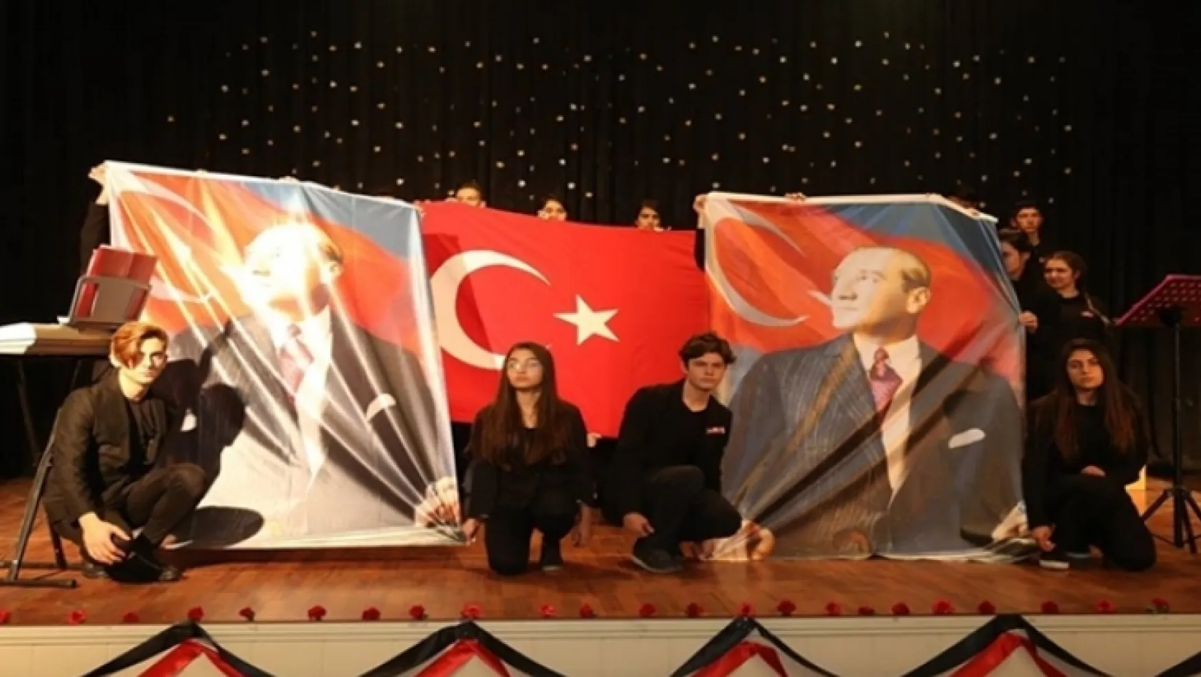 Turgutlu'da Ata'yı anma programı düzenlendi
